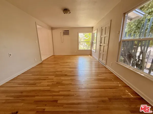 $3,295 | 1313 Douglas Street, Los Angeles, CA 90026