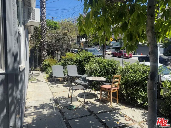$3,295 | 1313 Douglas Street, Los Angeles, CA 90026