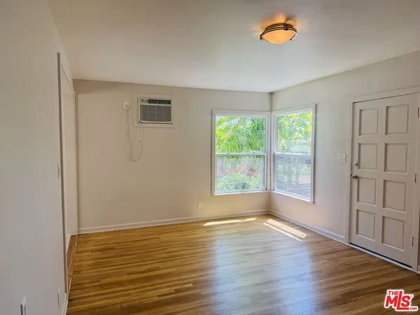 $3,295 | 1313 Douglas Street, Los Angeles, CA 90026
