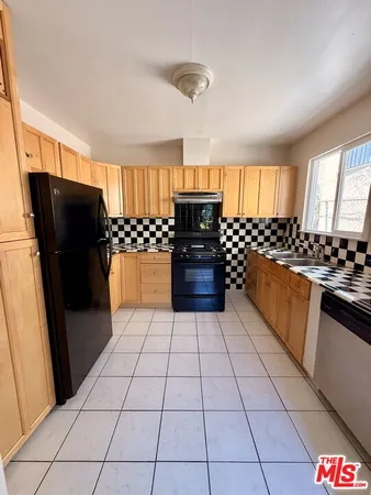 $3,295 | 1313 Douglas Street, Los Angeles, CA 90026