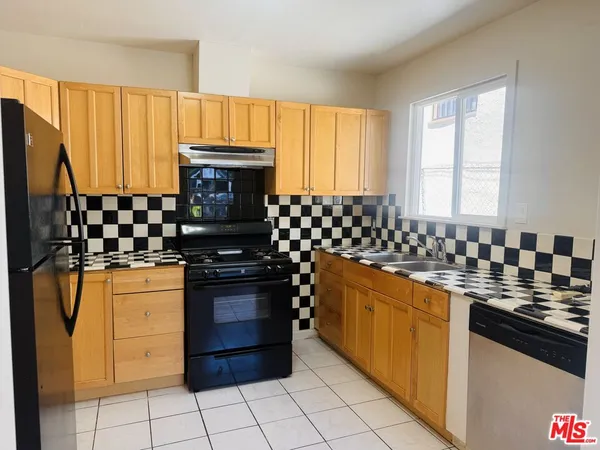 $3,295 | 1313 Douglas Street, Los Angeles, CA 90026