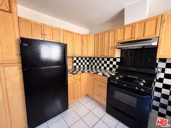 $3,295 | 1313 Douglas Street, Los Angeles, CA 90026