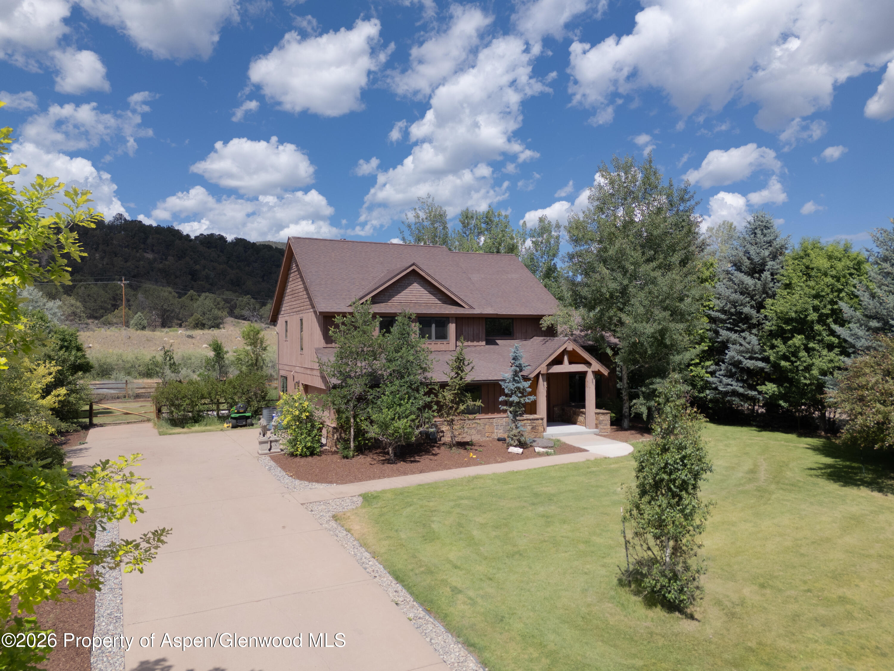 33 Iron Horse Road Carbondale, CO 81623 - Photo 3 of 16 Front of home
