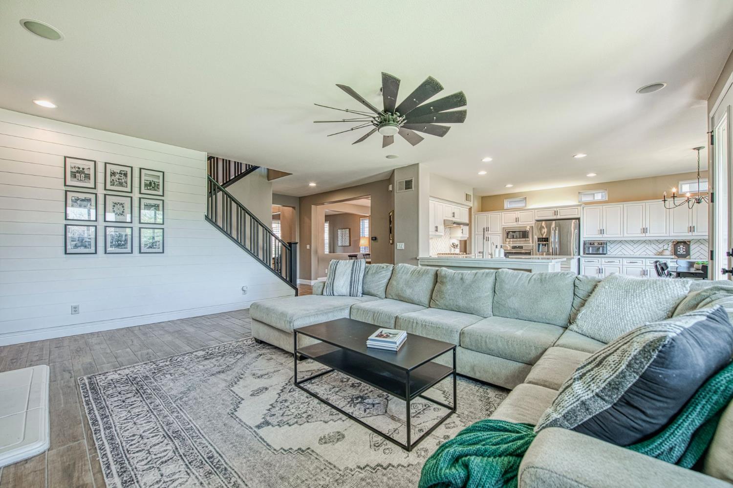 4686 North Arrow Ridge Way Clovis, CA 93619 - Photo 15 of 62