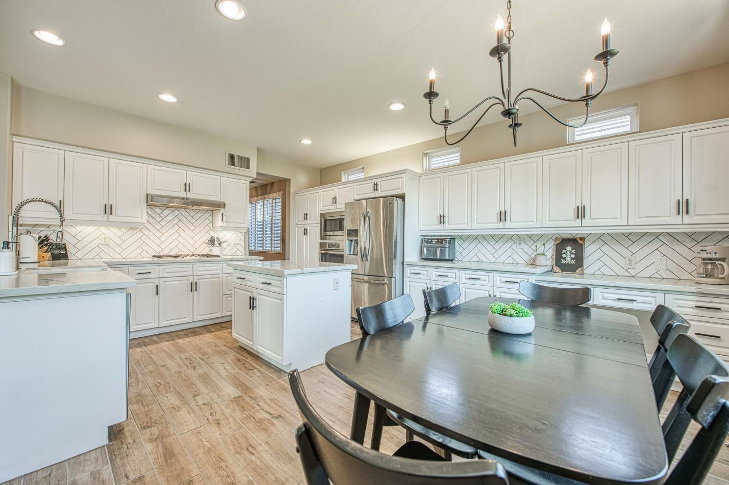 4686 North Arrow Ridge Way Clovis, CA 93619 - Photo 19 of 62