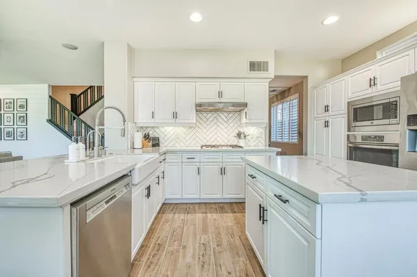 $695,000 | 4686 North Arrow Ridge Way, Clovis, CA 93619