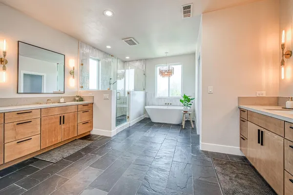 $695,000 | 4686 North Arrow Ridge Way, Clovis, CA 93619