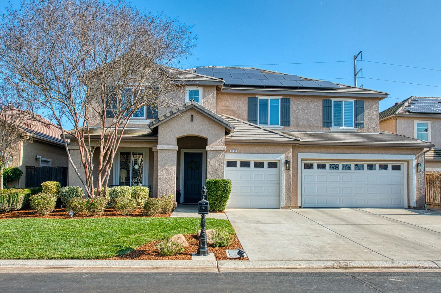 4686 North Arrow Ridge Way Clovis, CA 93619 - Photo 4 of 62
