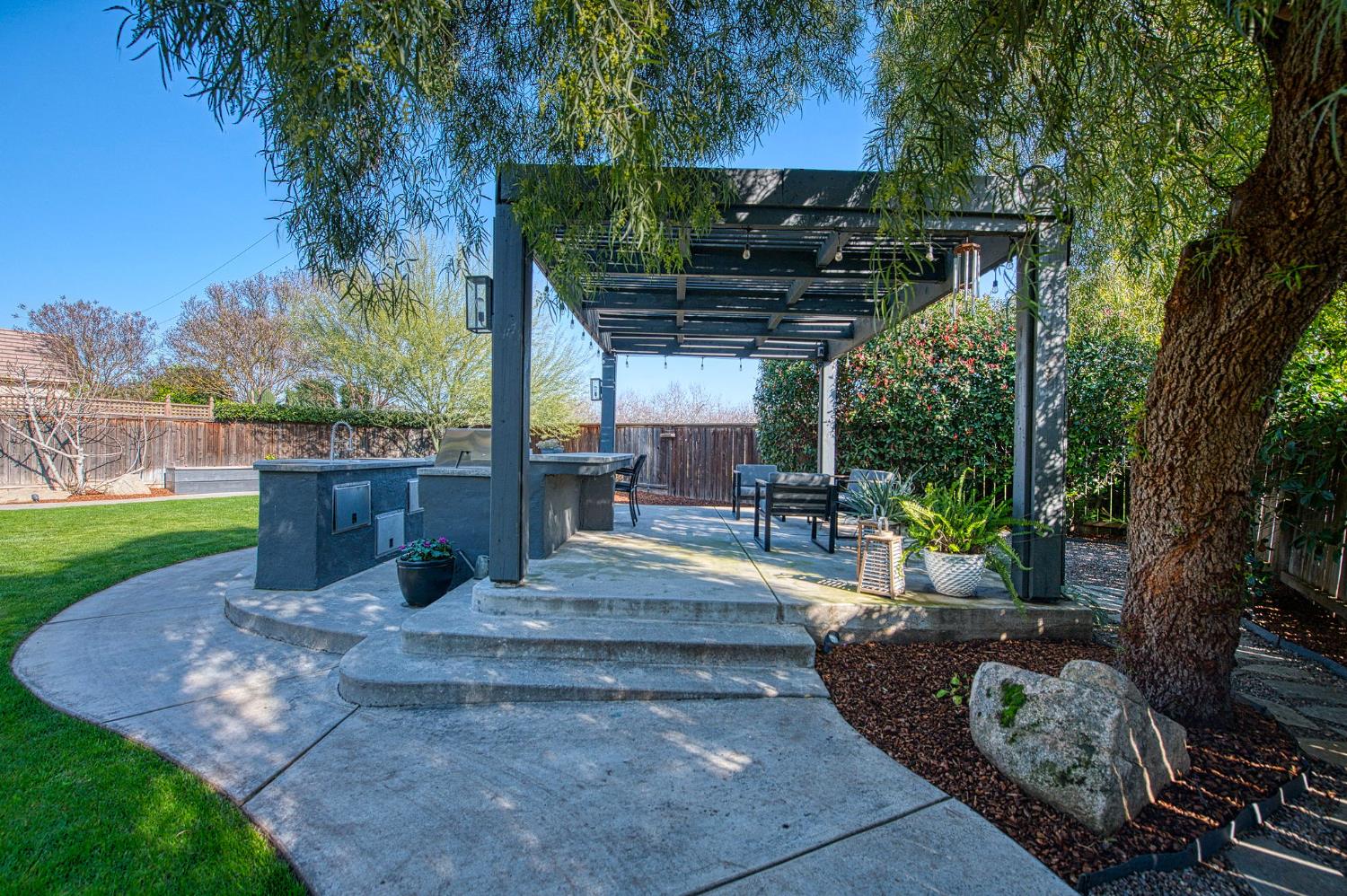 4686 North Arrow Ridge Way Clovis, CA 93619 - Photo 47 of 62