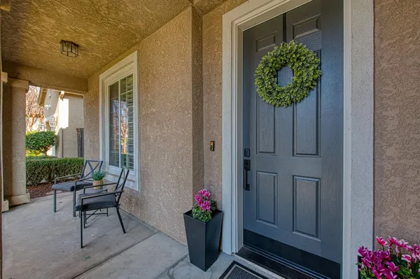 $695,000 | 4686 North Arrow Ridge Way, Clovis, CA 93619