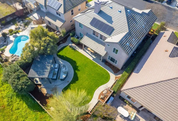 $695,000 | 4686 North Arrow Ridge Way, Clovis, CA 93619