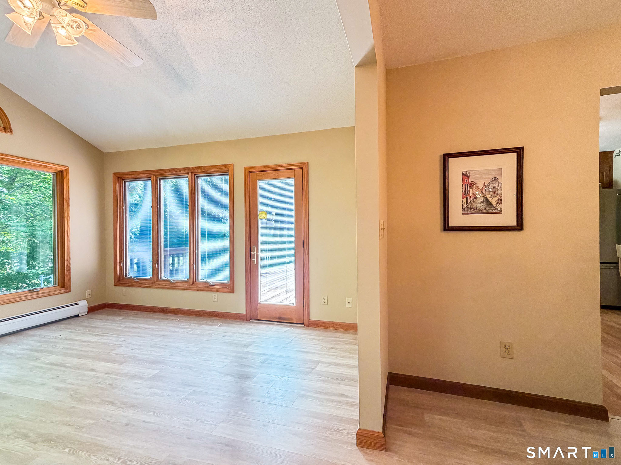 1258 Saybrook Road Middletown, CT 06457 - Photo 10 of 40