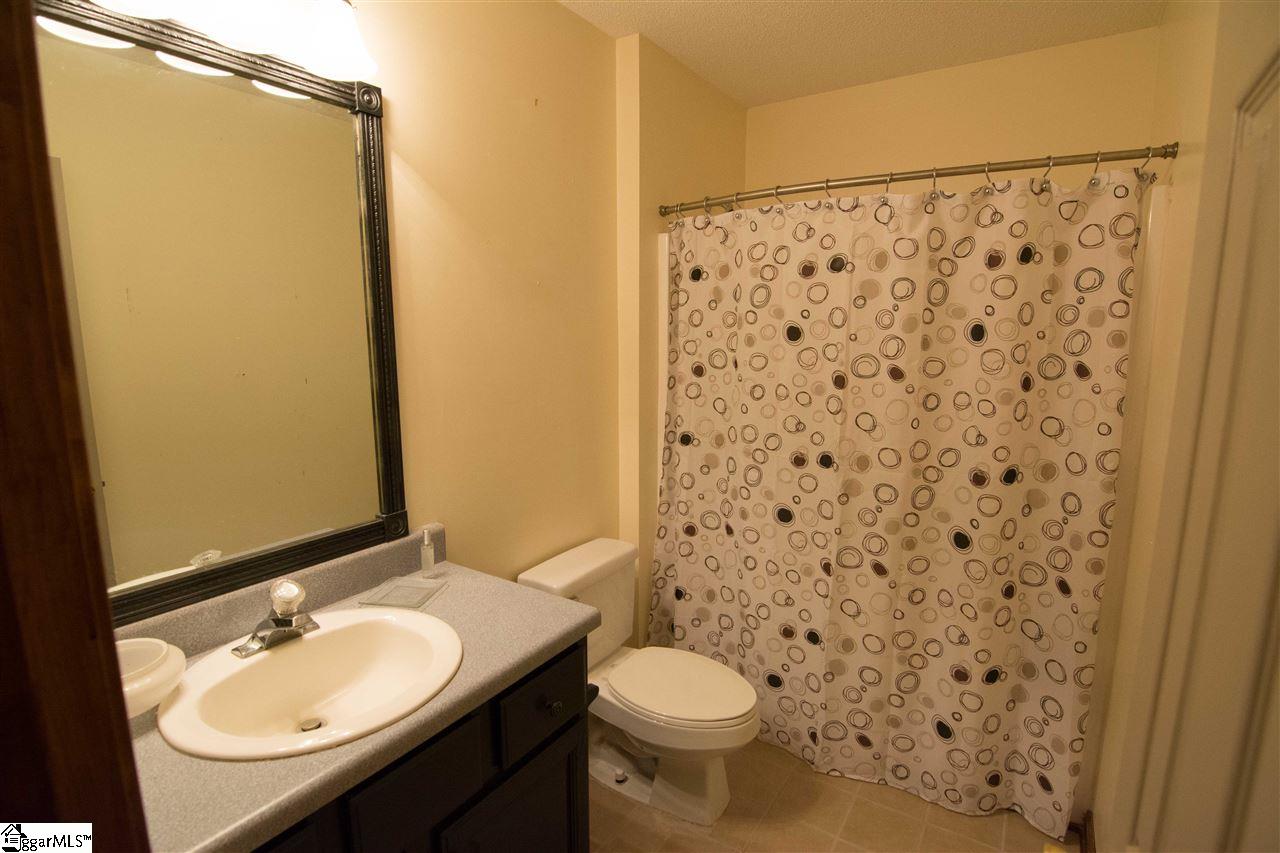 427 Carousel Road Gray Court, SC 29645 - Photo 15 of 30