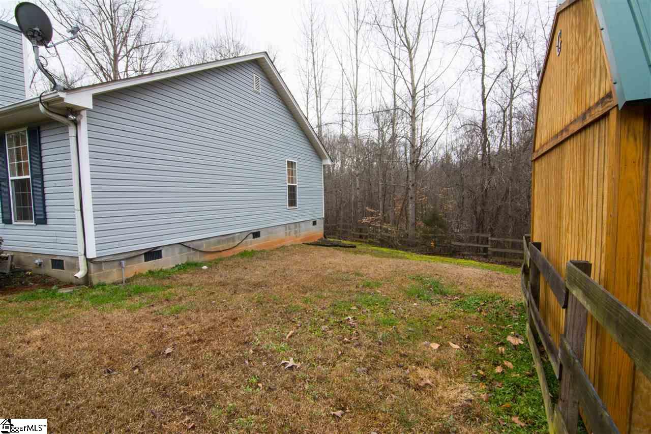427 Carousel Road Gray Court, SC 29645 - Photo 6 of 30