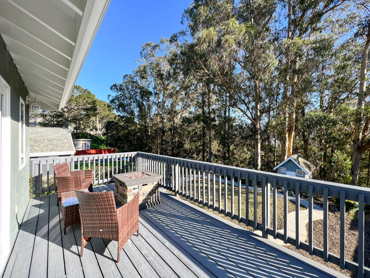 1168 Crespi Drive Pacifica, CA 94044 - Photo 31 of 42 a view of balcony with furniture