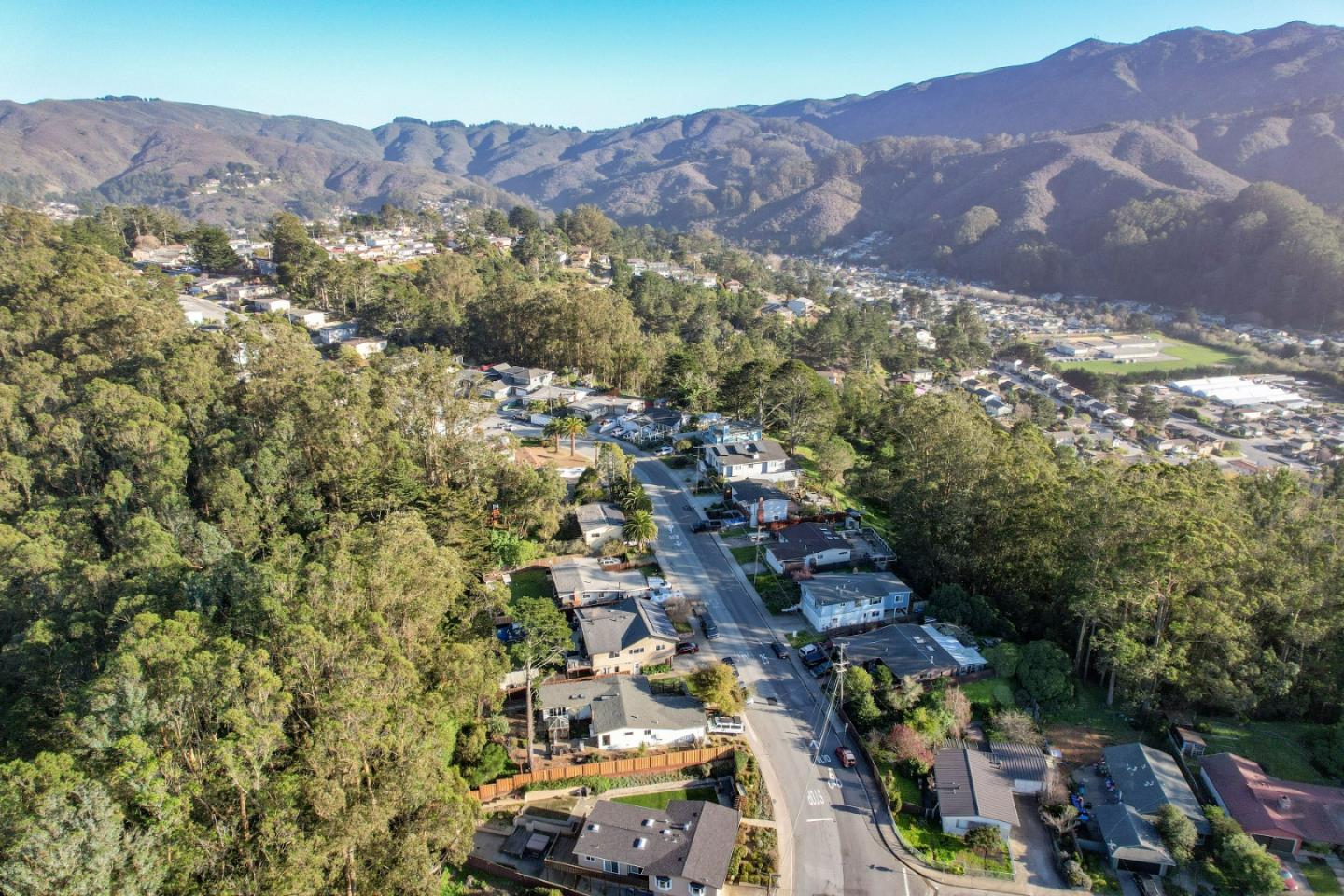1168 Crespi Drive Pacifica, CA 94044 - Photo 41 of 42 an aerial view of residential houses and outdoor space