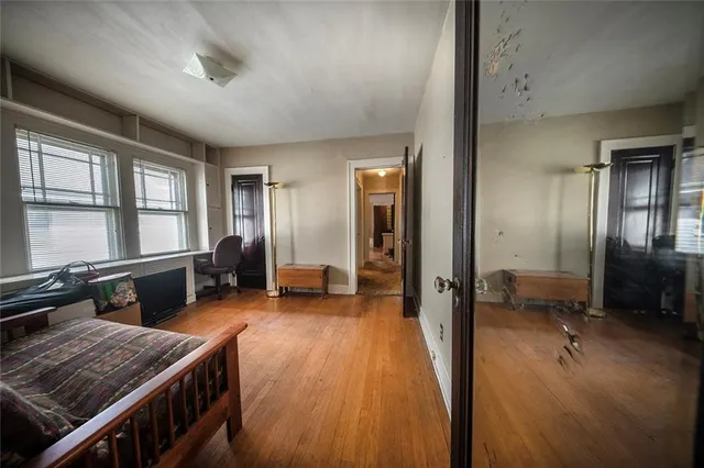 $320,000 | 5809 Kenwood Avenue, Kansas City, MO 64110