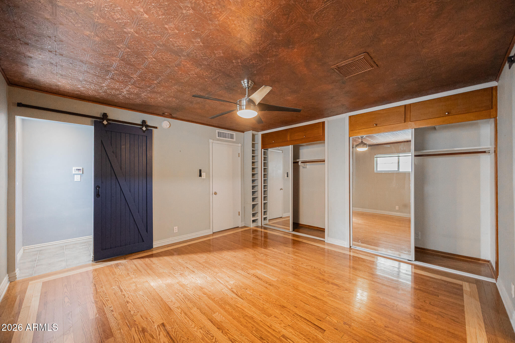 3137 North 4th Avenue Phoenix, AZ 85013 - Photo 16 of 36 a view of an empty room