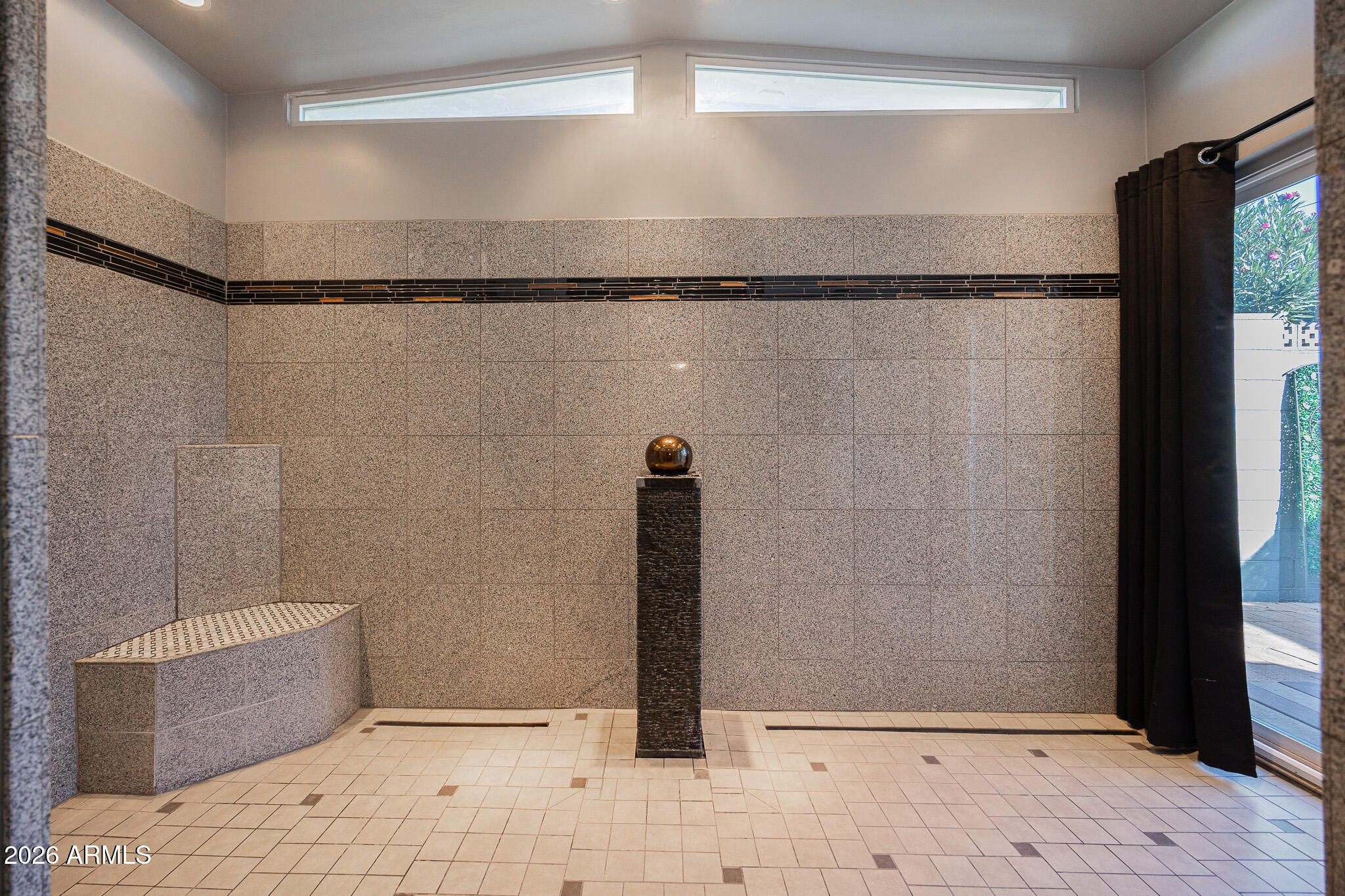 3137 North 4th Avenue Phoenix, AZ 85013 - Photo 17 of 36 a bathroom with a shower