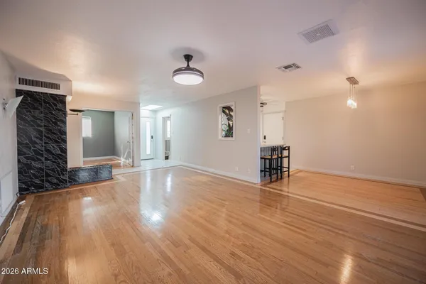 $2,995 | 3137 North 4th Avenue, Phoenix, AZ 85013