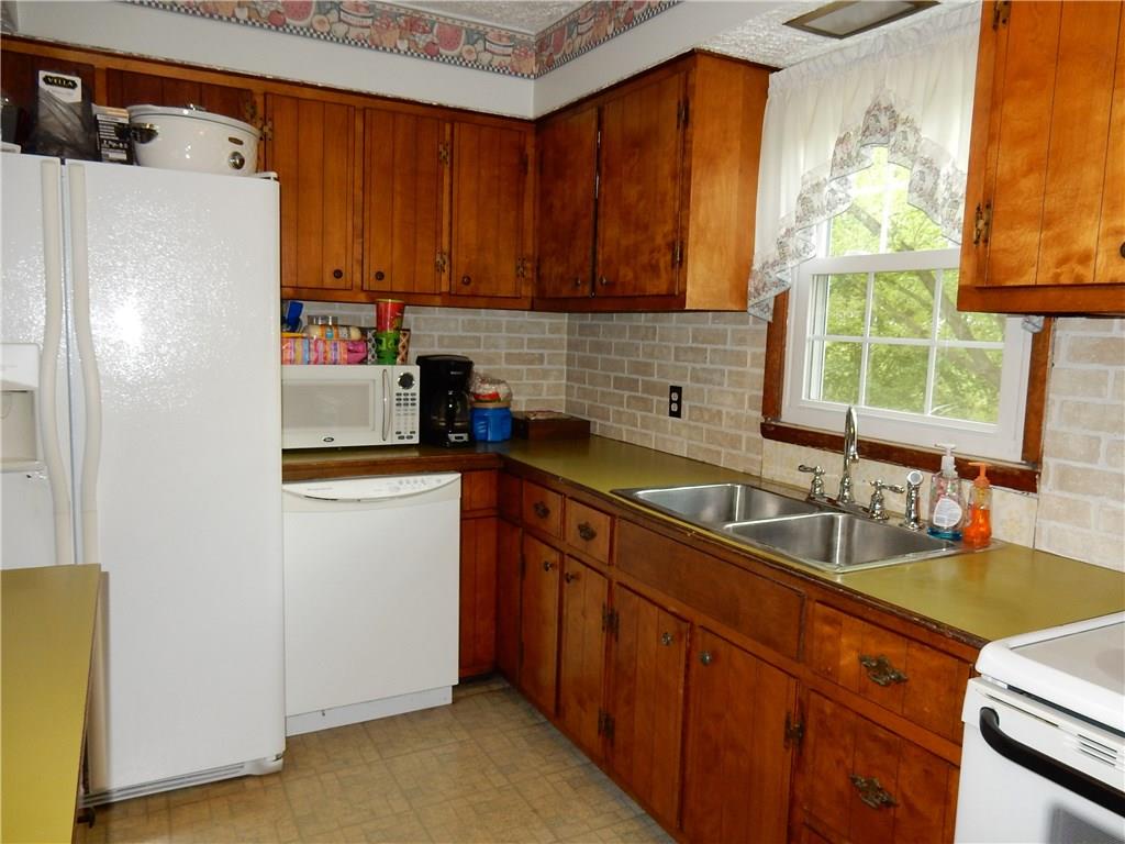 66 Wansack Road West Middlesex, PA 16159 - Photo 5 of 25 Newer Appliances