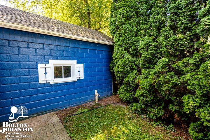 83 Mapleton Road Grosse Pointe Farms, MI 48236 - Photo 30 of 36
