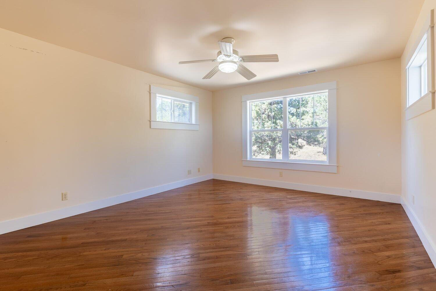 7140 Jake Road Klamath Falls, OR 97601 - Photo 15 of 44 20250809-MLS-118-1500x1000