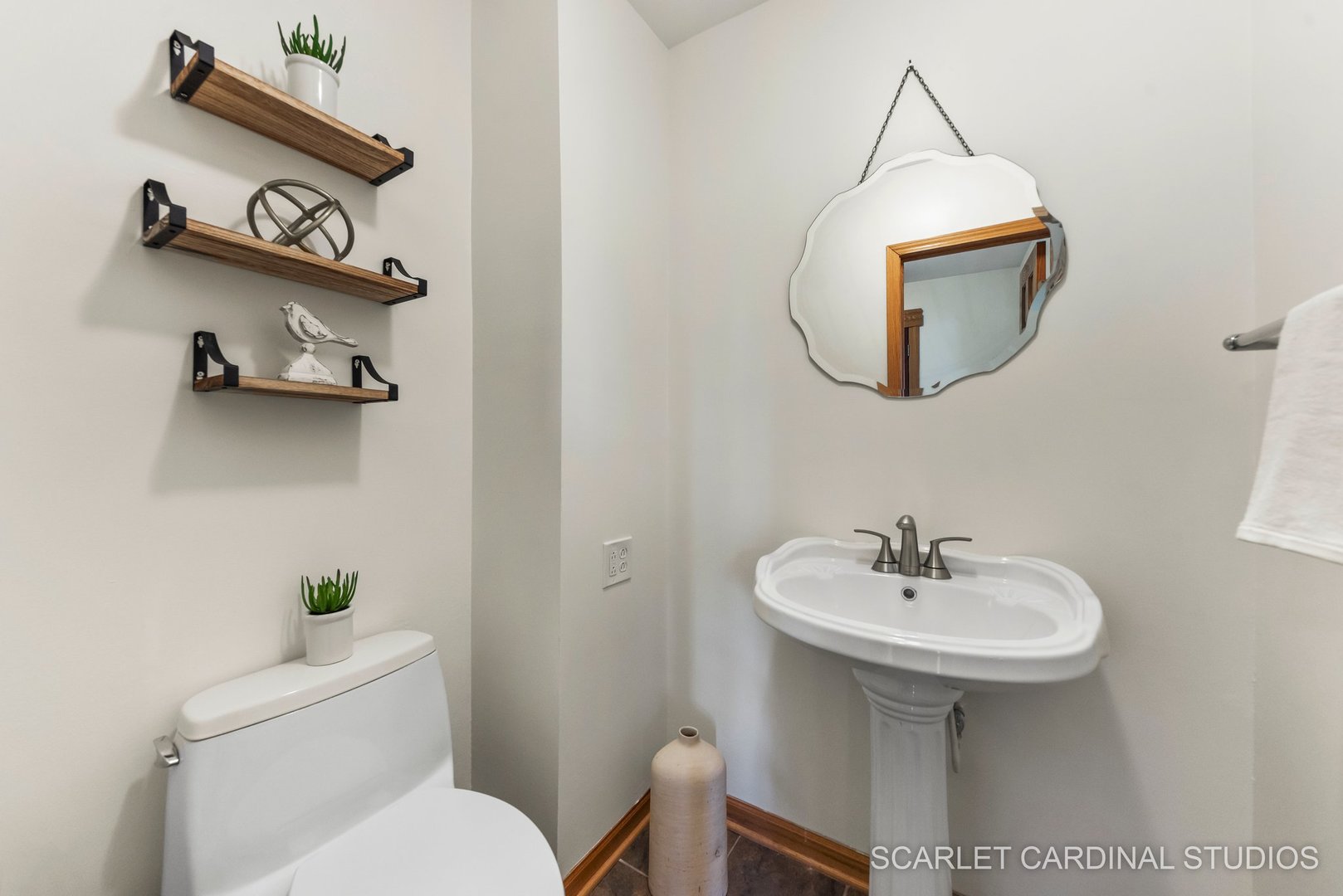 706 South Gables Boulevard Wheaton, IL 60189 - Photo 14 of 26 a bathroom with a sink a mirror and toilet