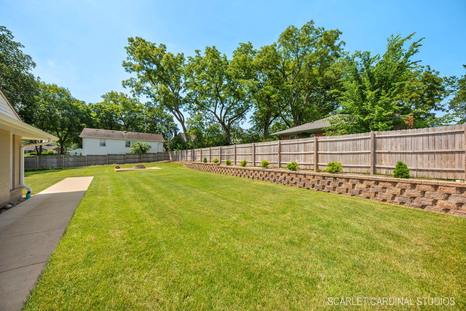 706 South Gables Boulevard Wheaton, IL 60189 - Photo 23 of 26 a view of a backyard with a small cabin