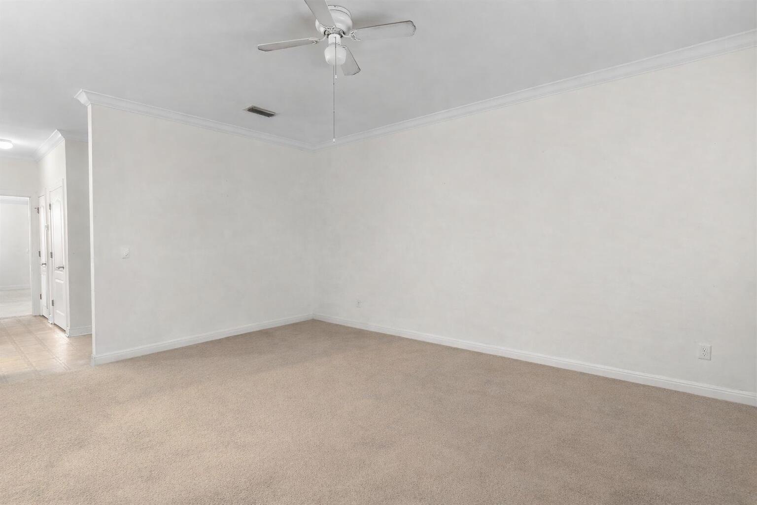 986 Airport Road, Unit B Destin, FL 32541 - Photo 4 of 7 Upstairs Living Room