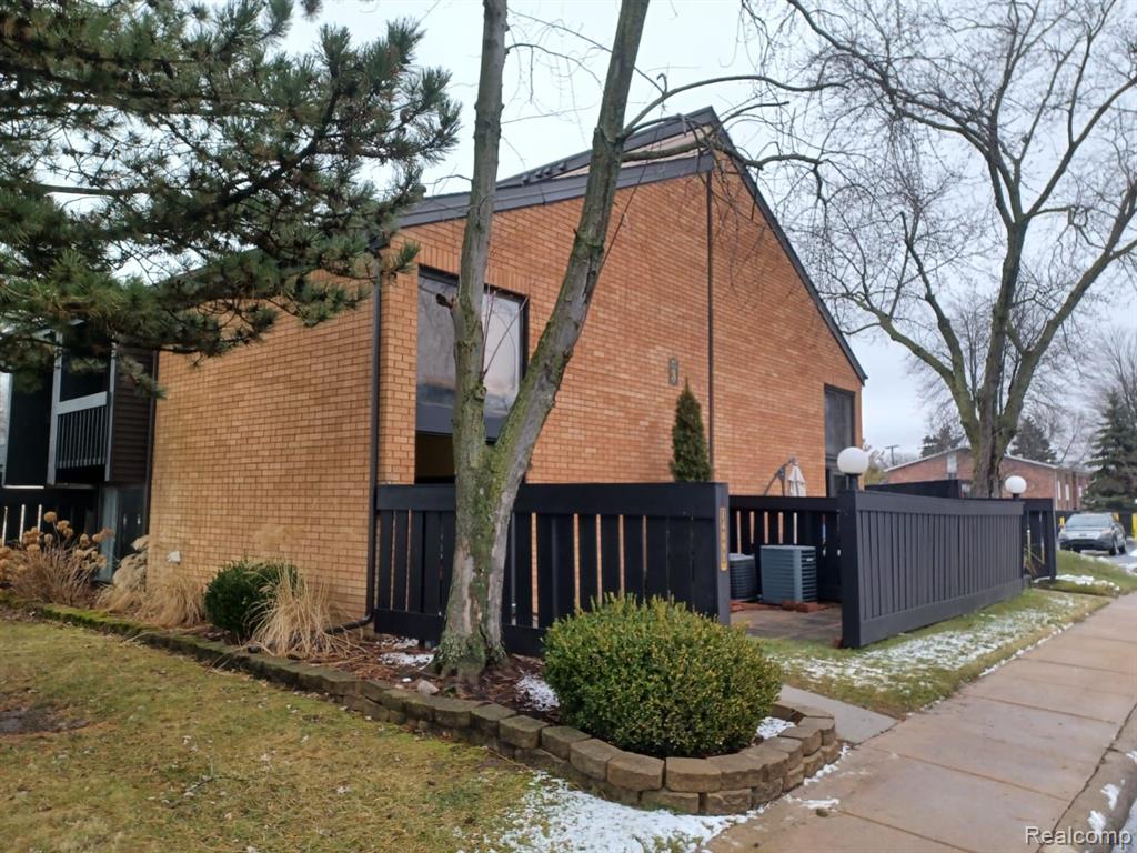 14091 Jackson Street Taylor, MI 48180 - Photo 2 of 17