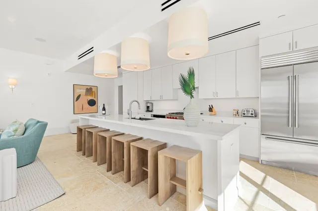 $3,500,000 | 27 Admiralty Row, Unit 207, Alys Beach, FL 32461