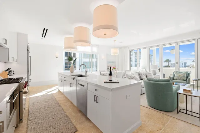 $3,500,000 | 27 Admiralty Row, Unit 207, Alys Beach, FL 32461