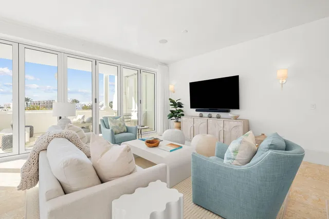 $3,500,000 | 27 Admiralty Row, Unit 207, Alys Beach, FL 32461