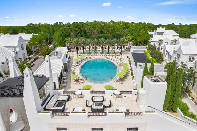 $3,500,000 | 27 Admiralty Row, Unit 207, Alys Beach, FL 32461