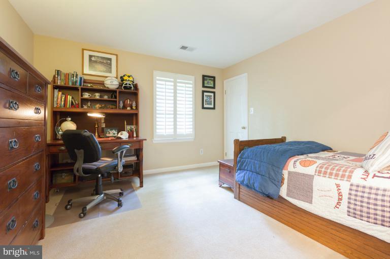 10513 Adel Road Oakton, VA 22124 - Photo 15 of 30 Bedroom