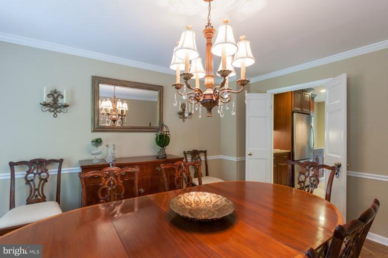 10513 Adel Road Oakton, VA 22124 - Photo 9 of 30 Dining Room