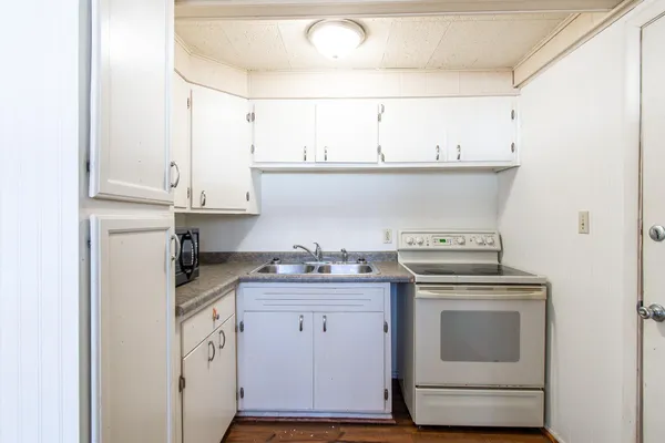 $275,000 | 1406 24th Avenue South, Moorhead, MN 56560