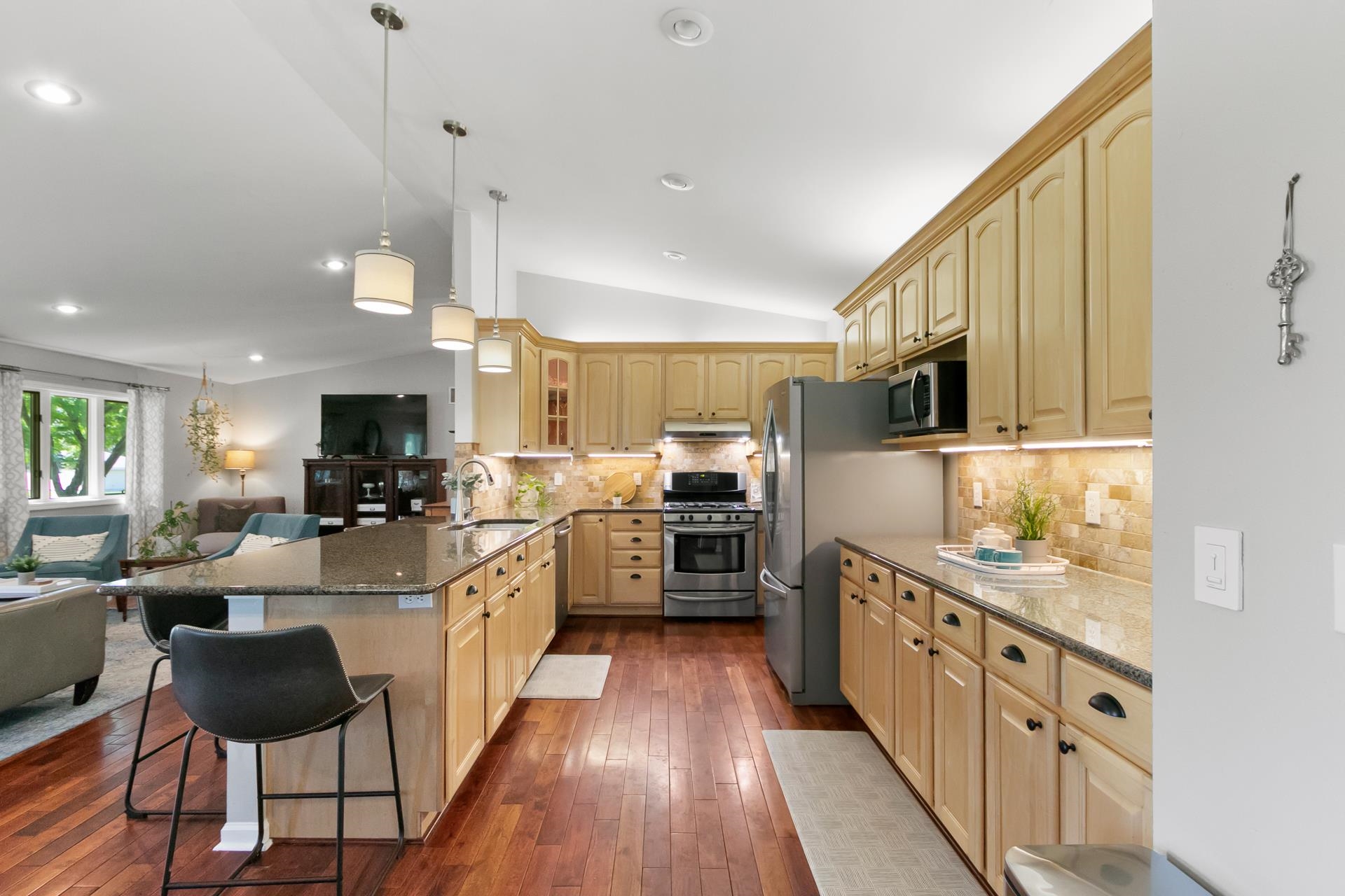 1040 Saddle Ridge Portage, WI 53901 - Photo 12 of 63