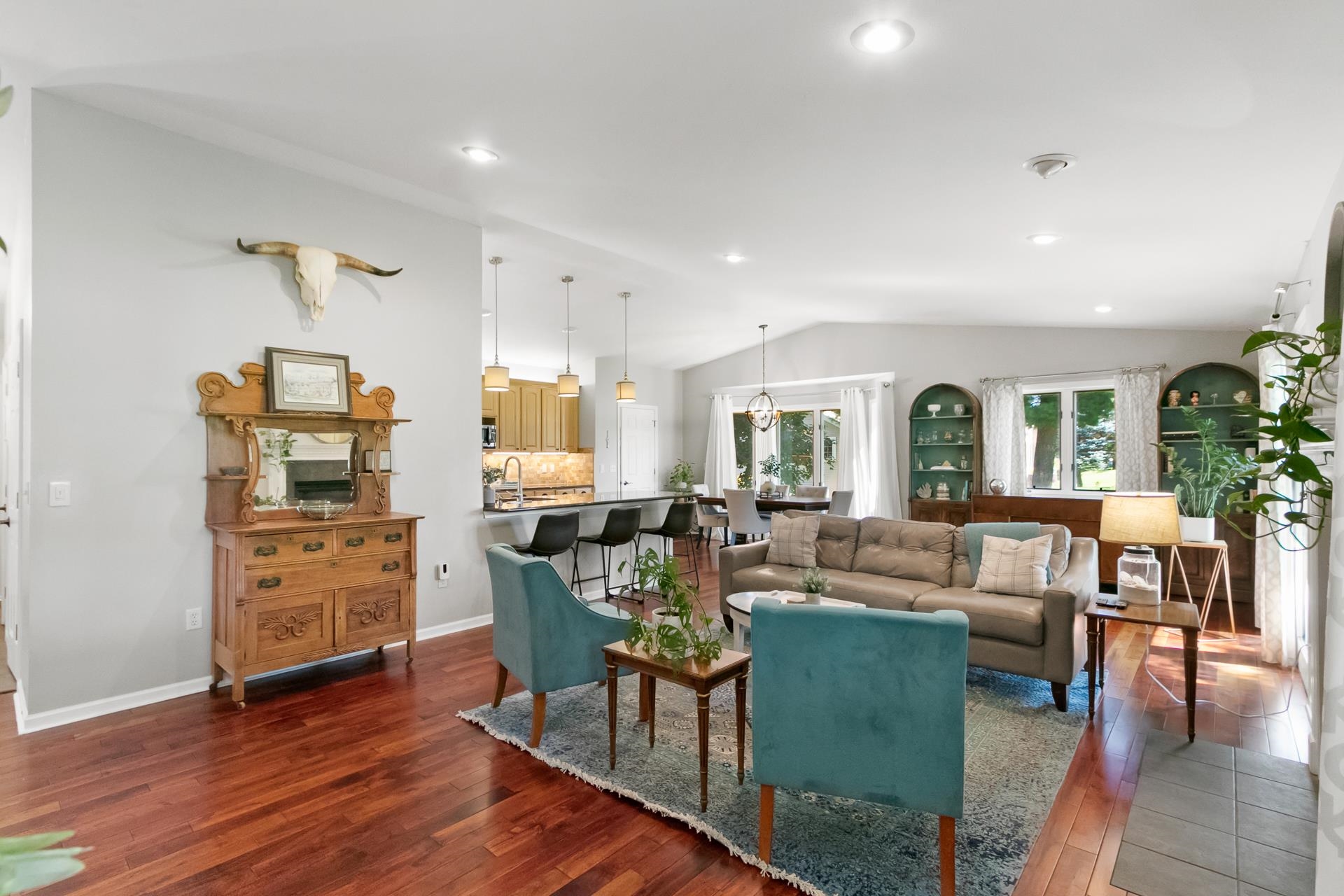 1040 Saddle Ridge Portage, WI 53901 - Photo 6 of 63