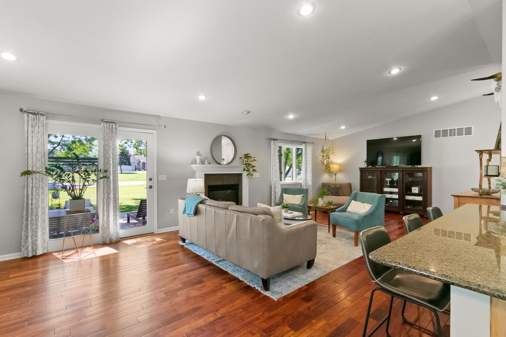 1040 Saddle Ridge Portage, WI 53901 - Photo 7 of 63