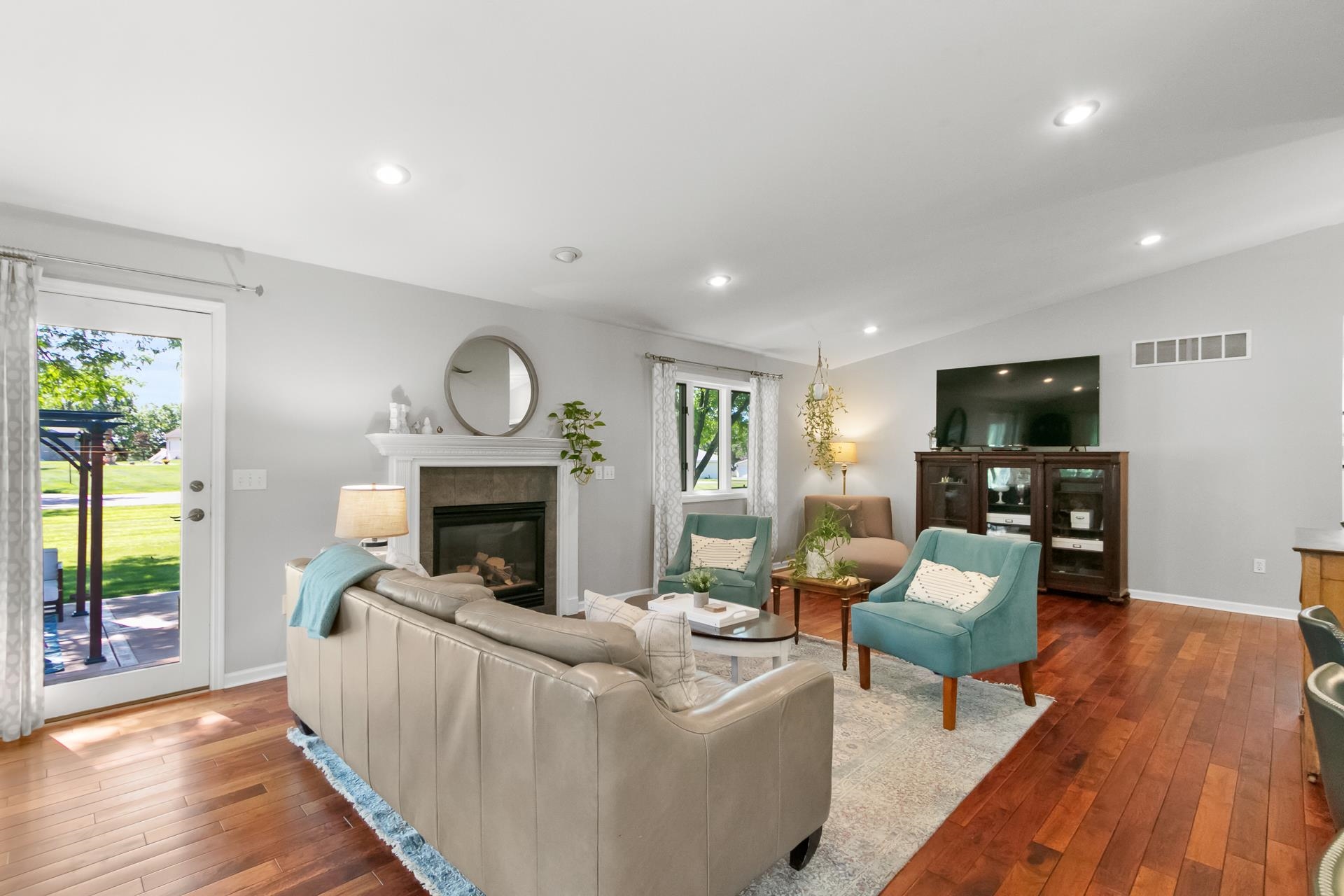 1040 Saddle Ridge Portage, WI 53901 - Photo 8 of 63