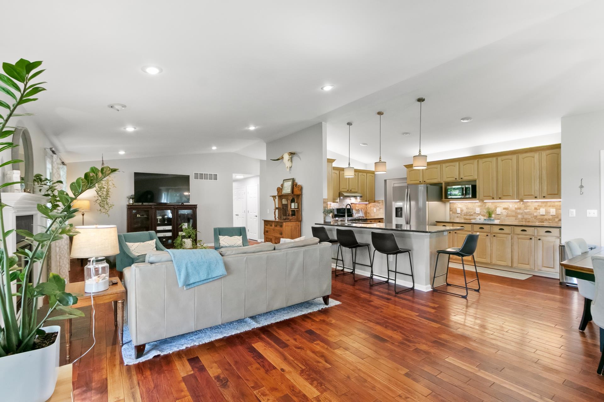 1040 Saddle Ridge Portage, WI 53901 - Photo 9 of 63