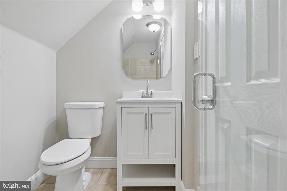 38 Gramercy Lane Willingboro, NJ 08046 - Photo 16 of 23 Charming bathroom with modern touches.
