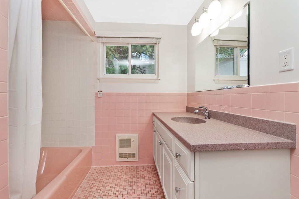 191 Jackson Road, Unit 191 Newton, MA 02458 - Photo 12 of 34 Gallery Image 12