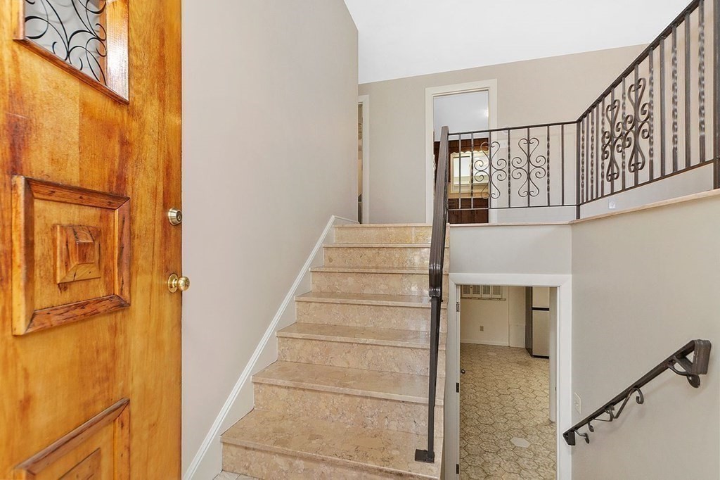191 Jackson Road, Unit 191 Newton, MA 02458 - Photo 17 of 34 Gallery Image 17