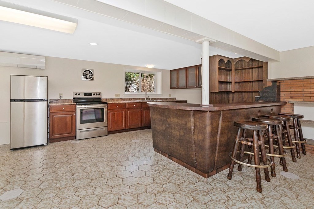 191 Jackson Road, Unit 191 Newton, MA 02458 - Photo 19 of 34 Gallery Image 19