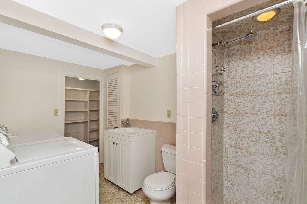 191 Jackson Road, Unit 191 Newton, MA 02458 - Photo 21 of 34 Gallery Image 21