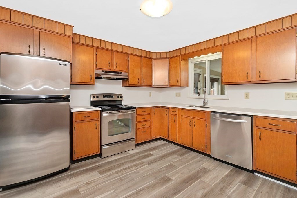 191 Jackson Road, Unit 191 Newton, MA 02458 - Photo 7 of 34 Gallery Image 7