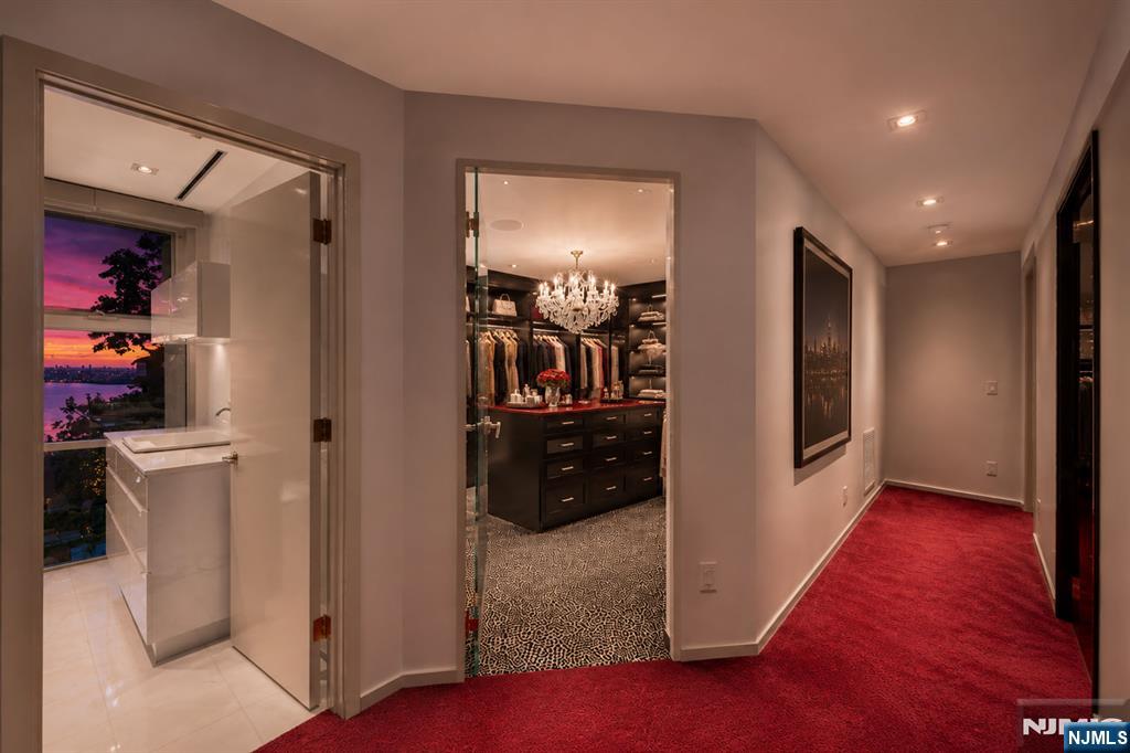 31 A Casta Lane Edgewater, NJ 07020 - Photo 34 of 50
